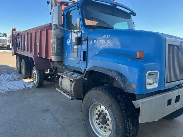Image of International 5500i equipment image 1