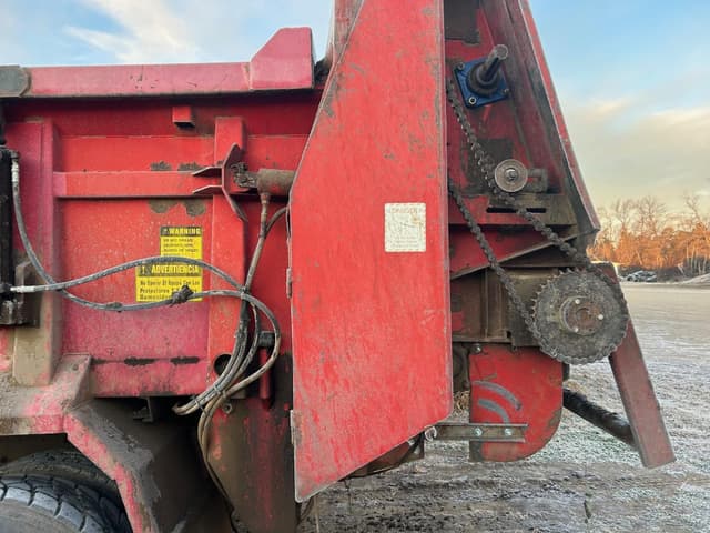 Image of International 5500i equipment image 3