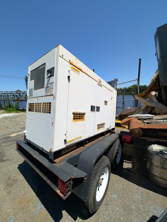 Image of Multiquip DCA-70SSIU equipment image 2