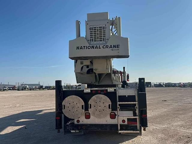 Image of Peterbilt 388 equipment image 4