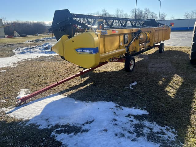 Image of New Holland 740CF equipment image 2