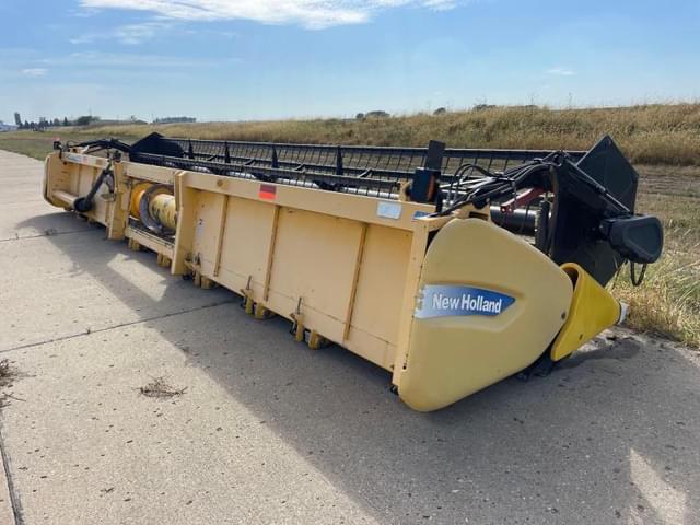 Image of New Holland 740CF equipment image 2