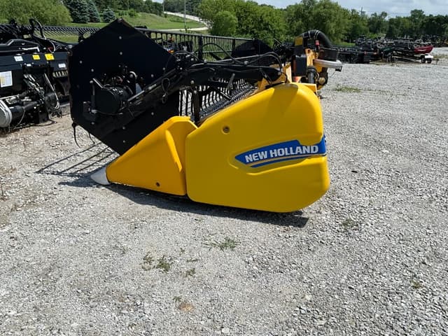 Image of New Holland 740CF equipment image 1