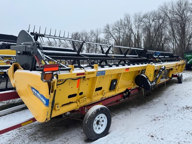 Image of New Holland 880CF-40 equipment image 1