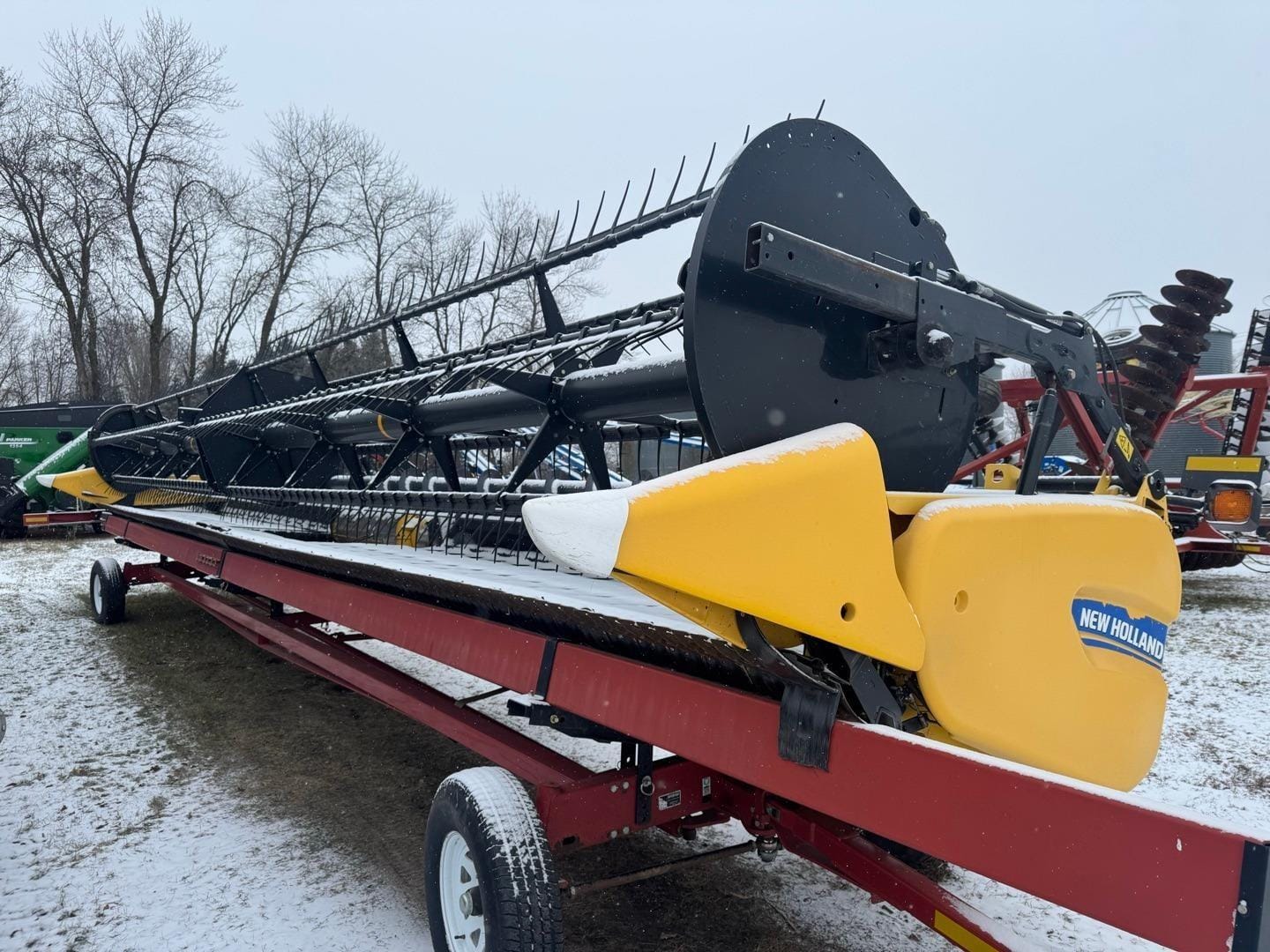 2012 New Holland 880CF-40 Equipment Image0
