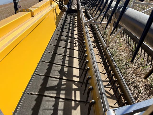 Image of New Holland 94C equipment image 3