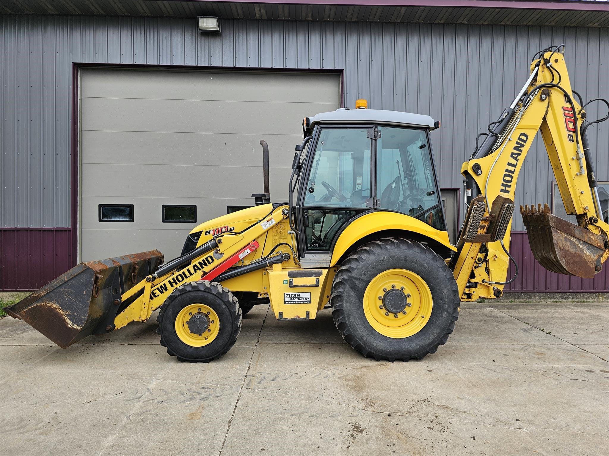 2012 New Holland B110B Equipment Image0