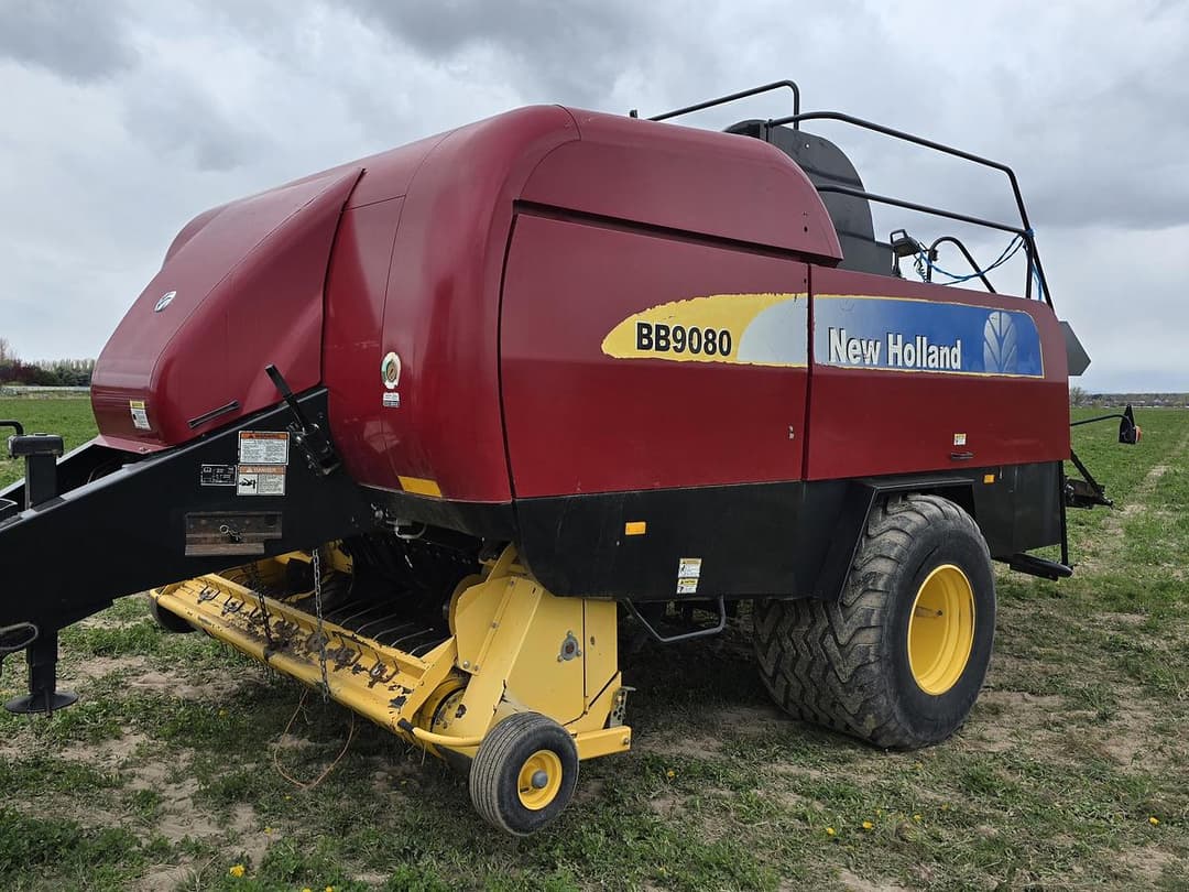 Image of New Holland BB9080 Primary image