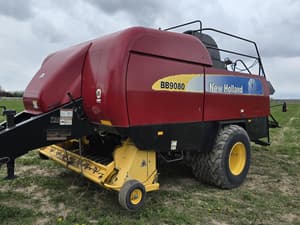 2012 New Holland BB9080 Image