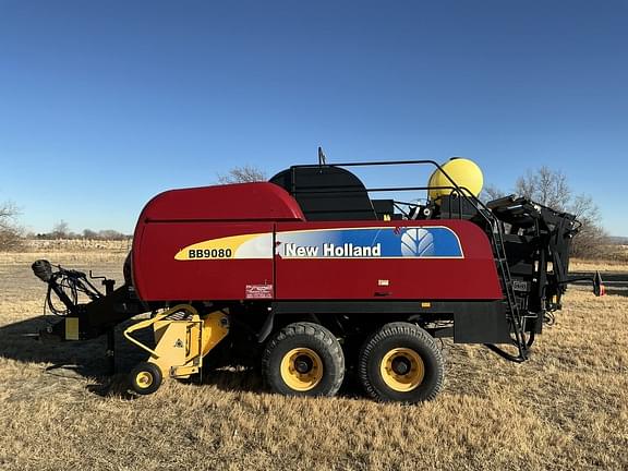 Image of New Holland BB9080 Primary image