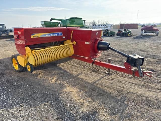Image of New Holland BC5050 equipment image 3