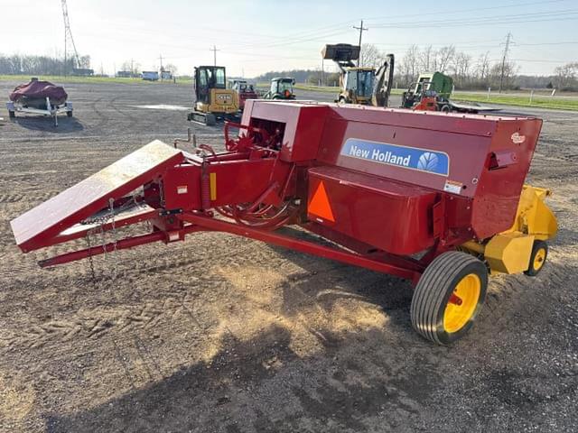 Image of New Holland BC5050 equipment image 2