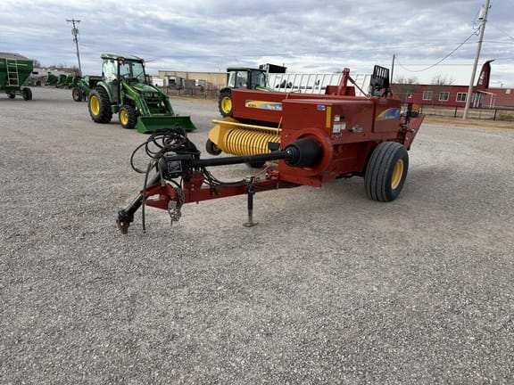 2012 New Holland BC5070 Equipment Image0