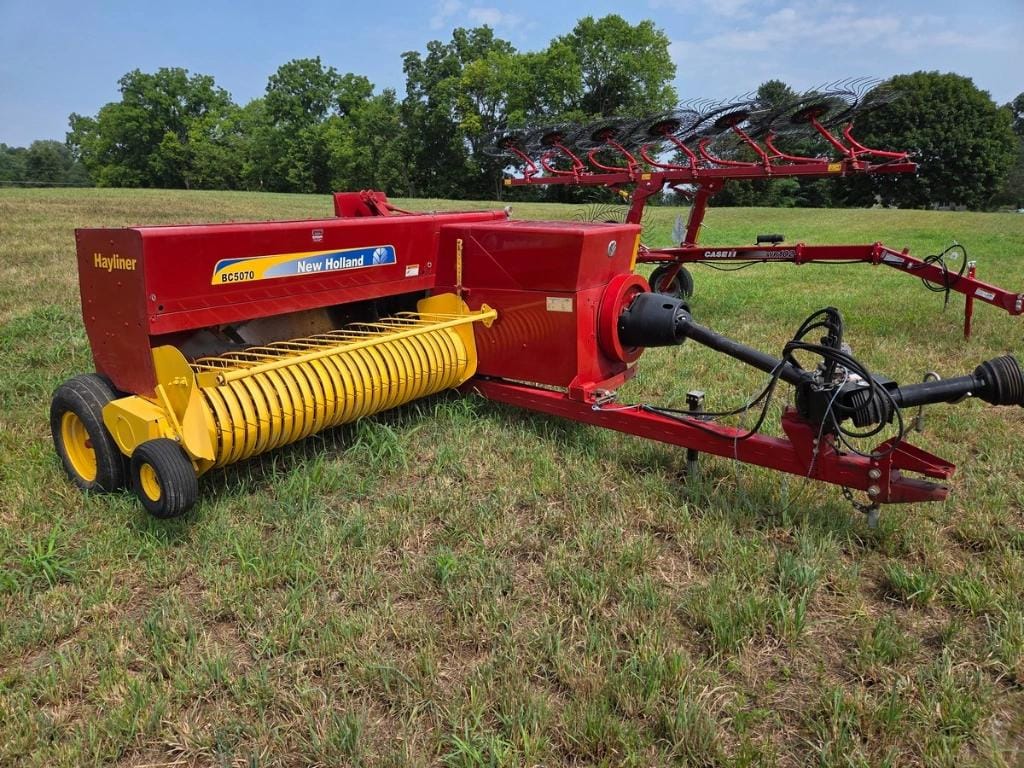 2012 New Holland BC5070 Equipment Image0