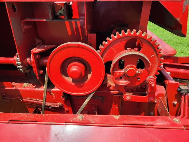 Image of New Holland BC5070 equipment image 2