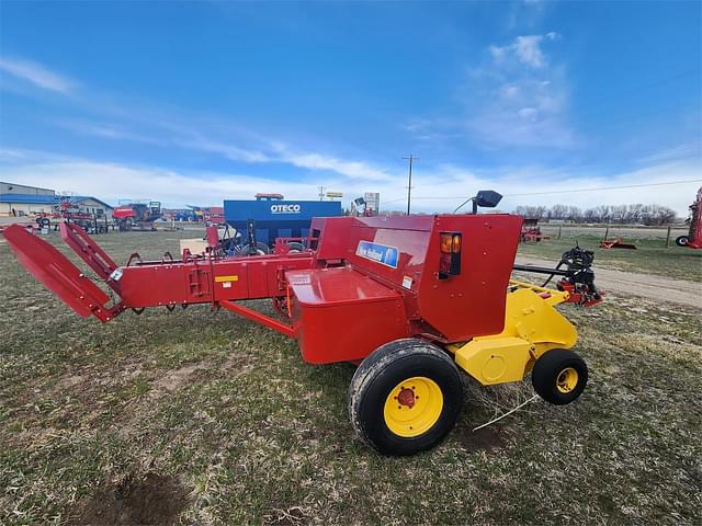 Image of New Holland BC5080 equipment image 1
