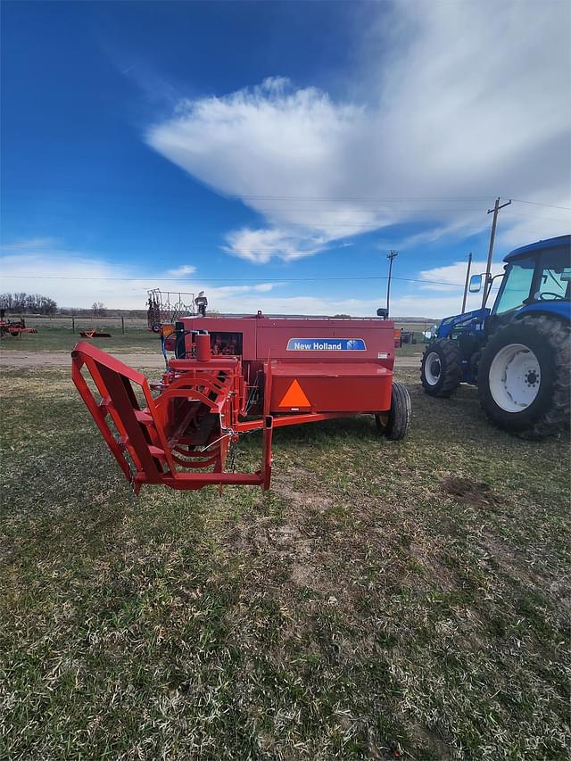 Image of New Holland BC5080 equipment image 3