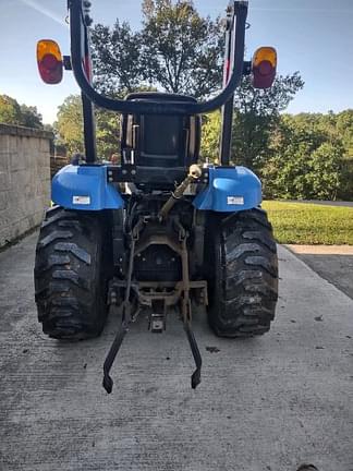 Image of New Holland Boomer 25 equipment image 4