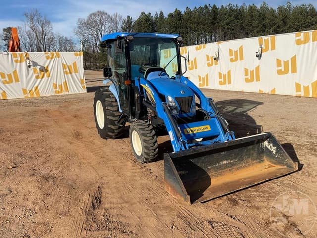 Image of New Holland Boomer 3045 equipment image 2