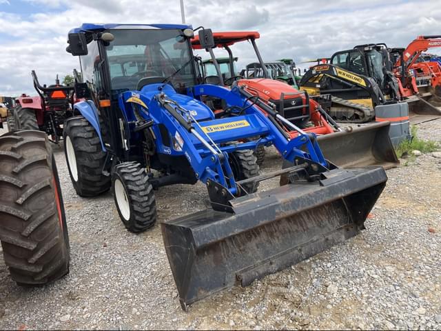 Image of New Holland Boomer 3050 equipment image 1
