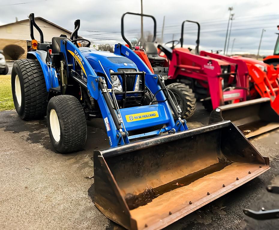 Image of New Holland Boomer 50 Image 0