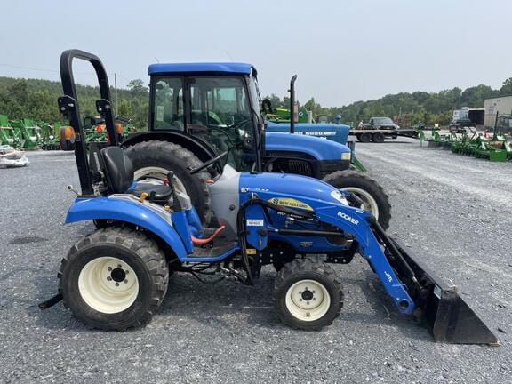 Main image New Holland Boomer 25