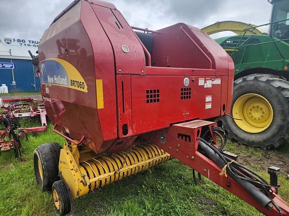 Image of New Holland BR7060 Silage Special equipment image 1