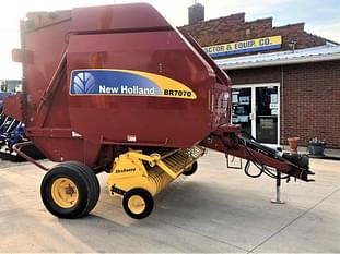 2012 New Holland BR7070 Equipment Image0