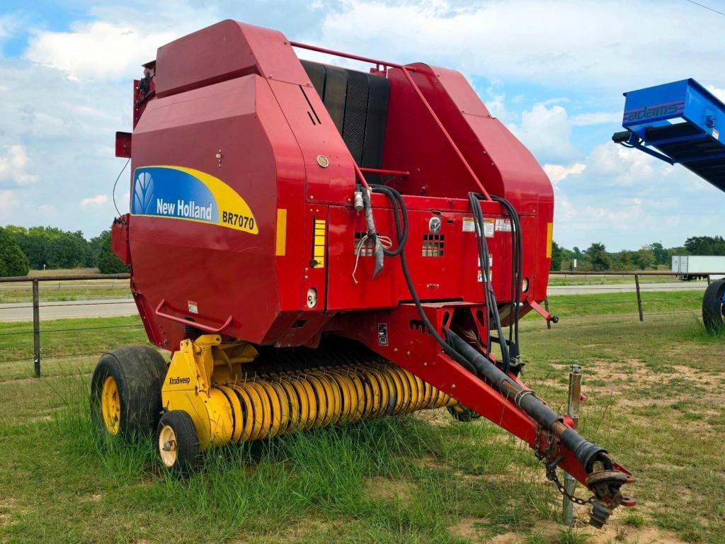 Image of New Holland BR7080 Primary image