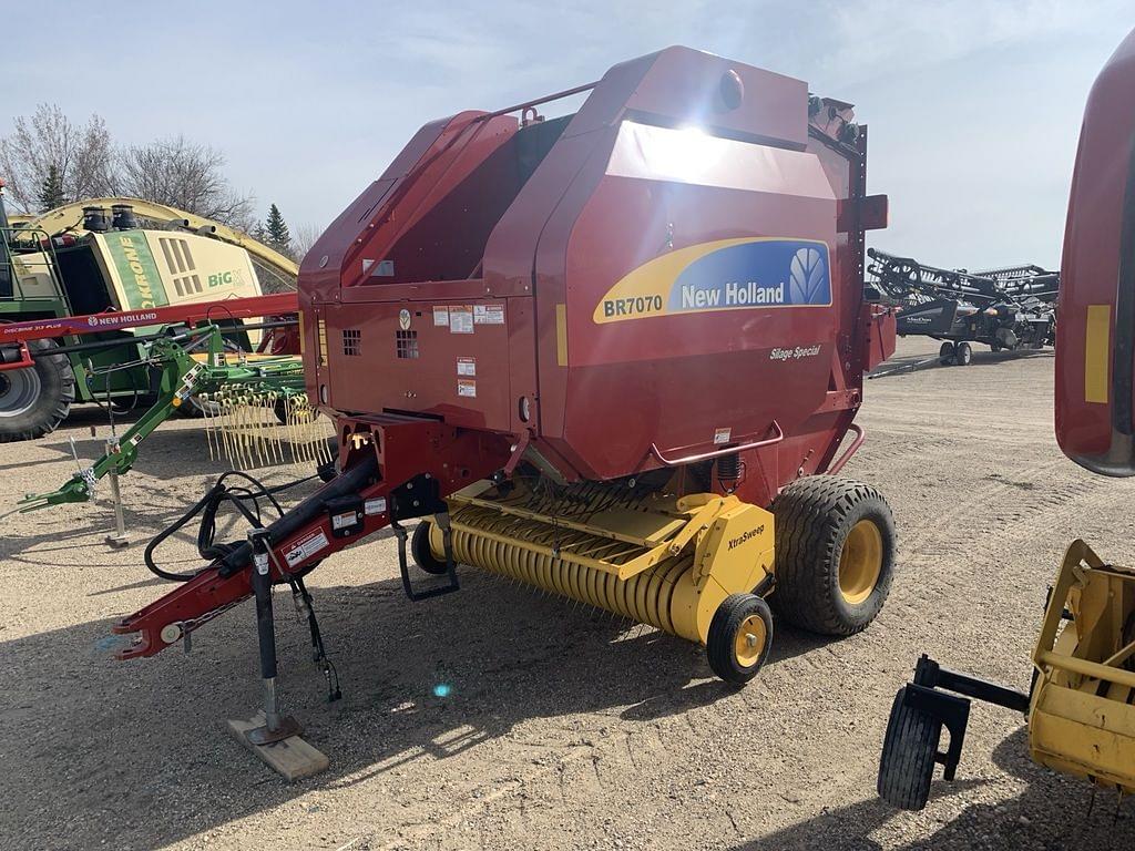 Image of New Holland BR7070 Silage Special Primary image