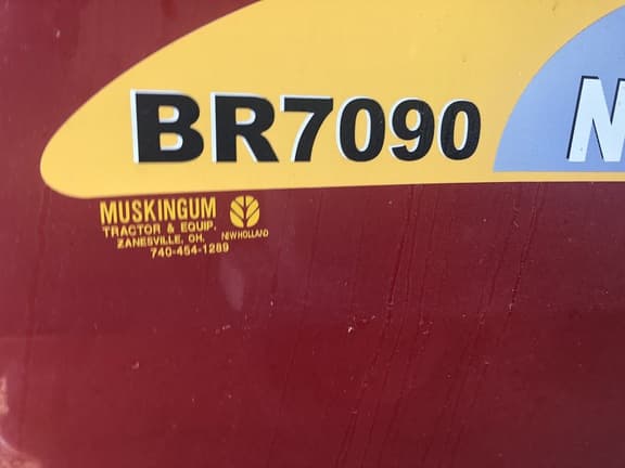 Image of New Holland BR7080 equipment image 4