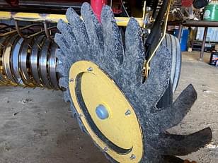 Main image New Holland BR7090 21