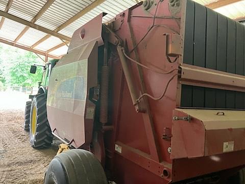 Image of New Holland BR7090 equipment image 3