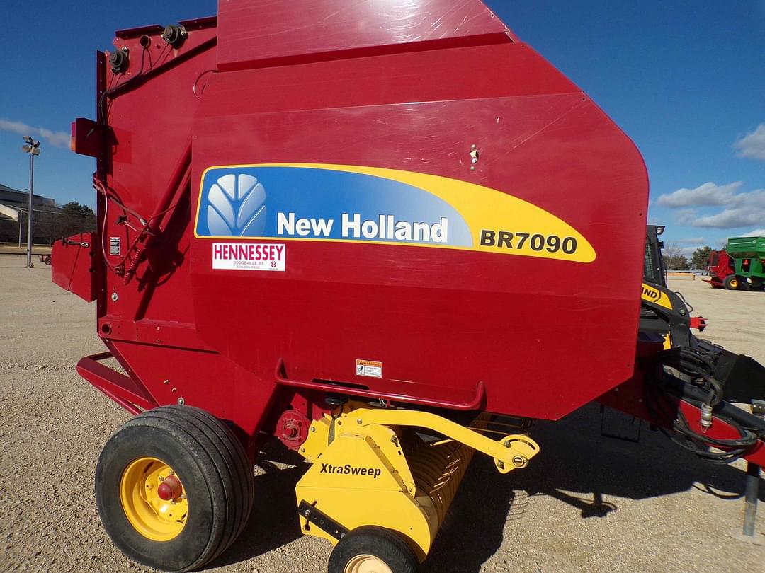 Image of New Holland BR7090 Primary image