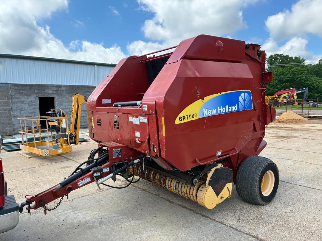 Image of New Holland BR7090 Primary image