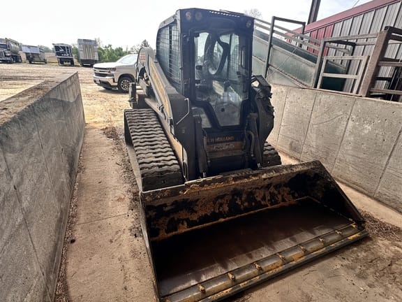 2012 New Holland C232 Equipment Image0