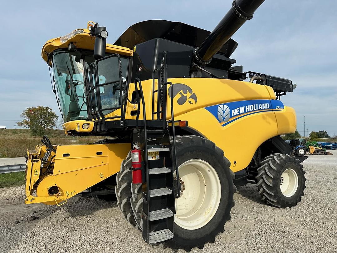 Image of New Holland CR6090 Primary image