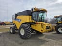 2012 New Holland CR6090 Image
