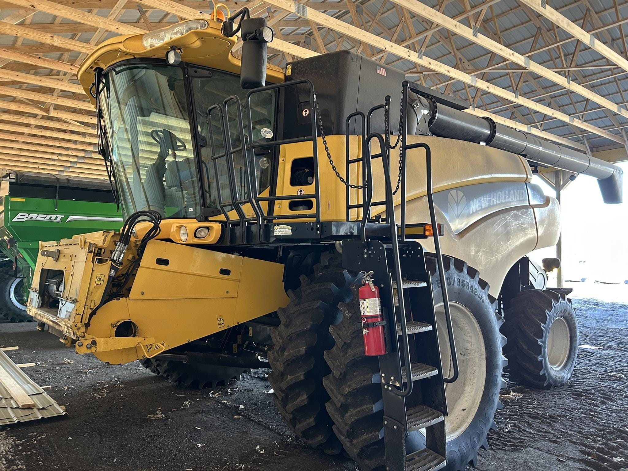 2012 New Holland CR6090 Equipment Image0