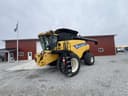 2012 New Holland CR7090 Image