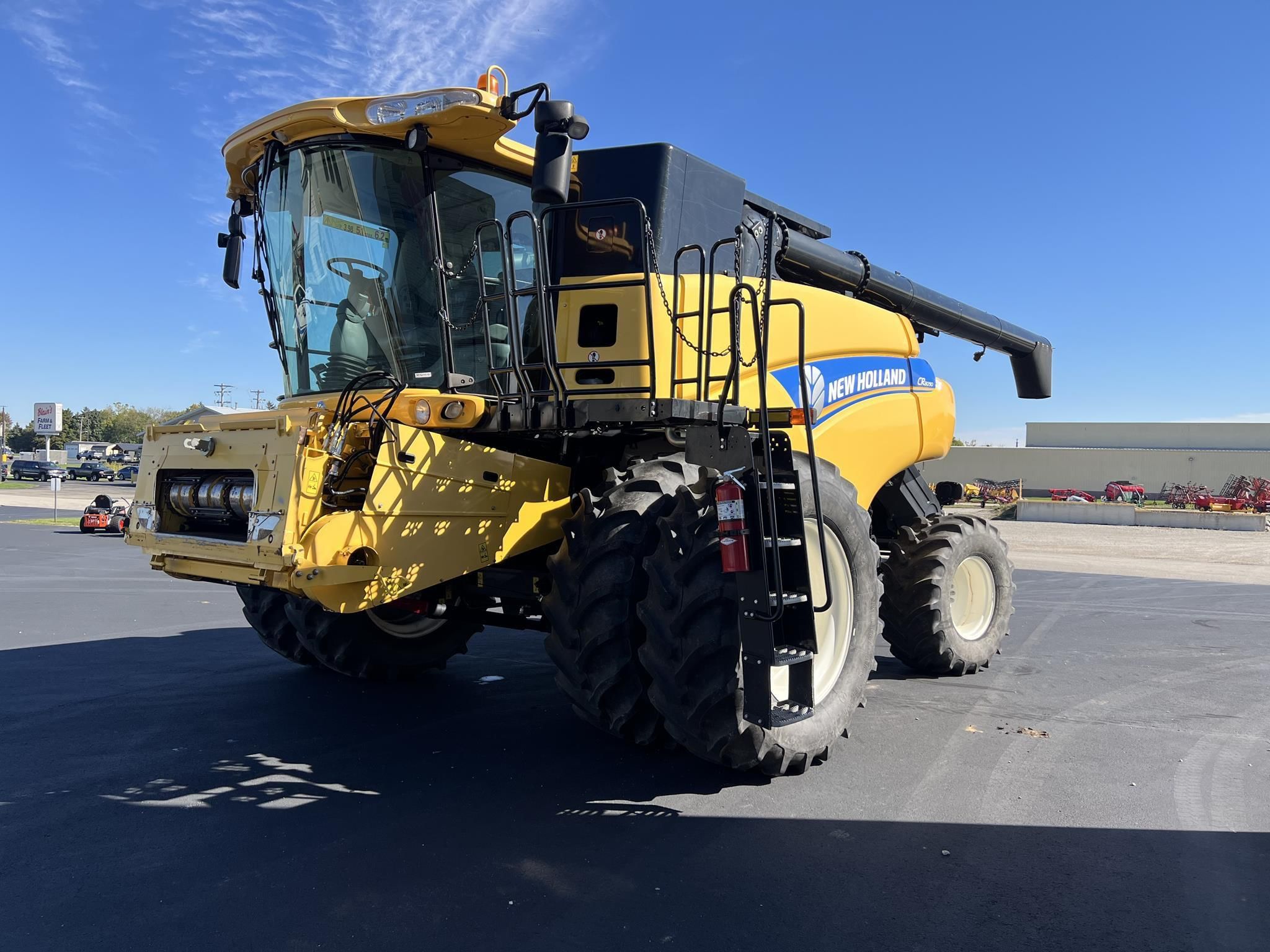 2012 New Holland CR8090 Equipment Image0