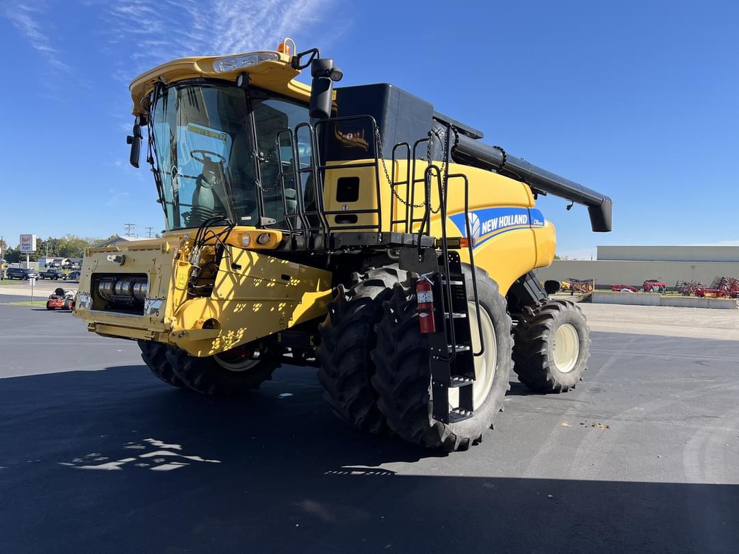 Image of New Holland CR8090 Primary image