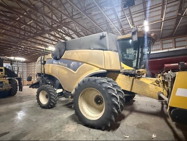 2012 New Holland CX8080 Equipment Image0