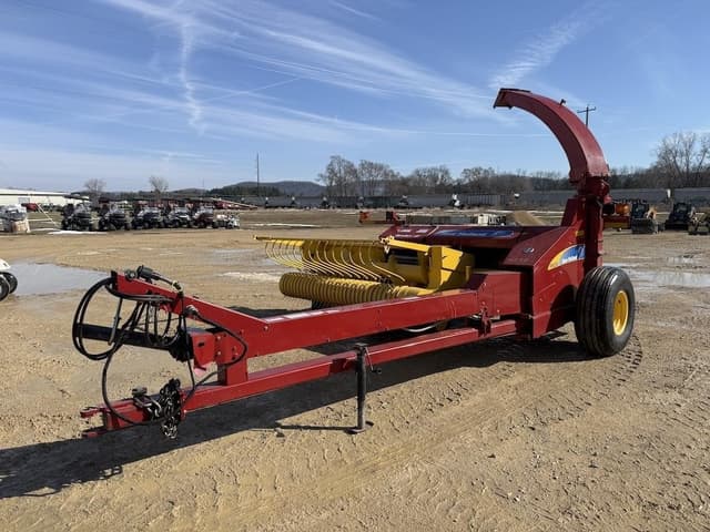 Image of New Holland FP230 equipment image 1