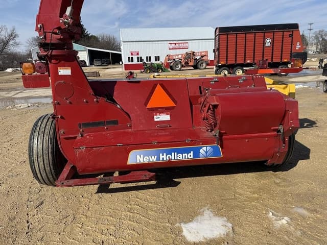 Image of New Holland FP230 equipment image 3
