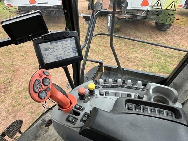 Image of New Holland FR9060 equipment image 4