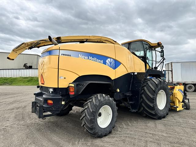 Image of New Holland FR9060 equipment image 4