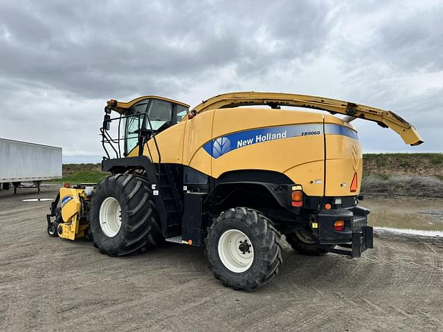 Image of New Holland FR9060 equipment image 2