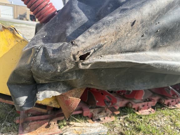 Image of New Holland H6750 equipment image 2