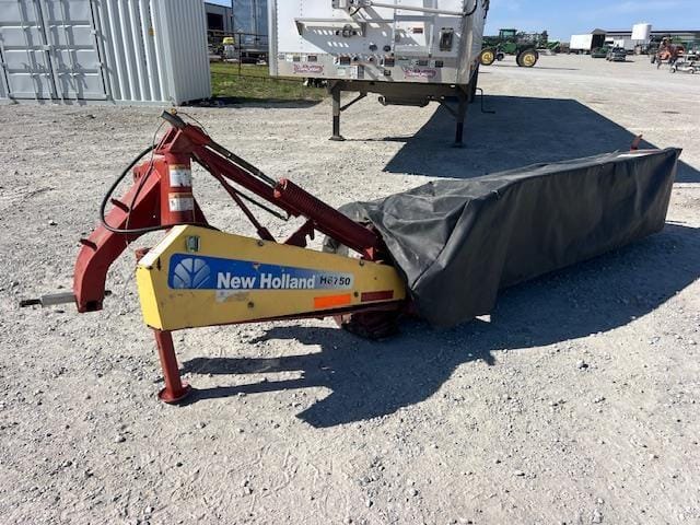 2012 New Holland H6750 Equipment Image0
